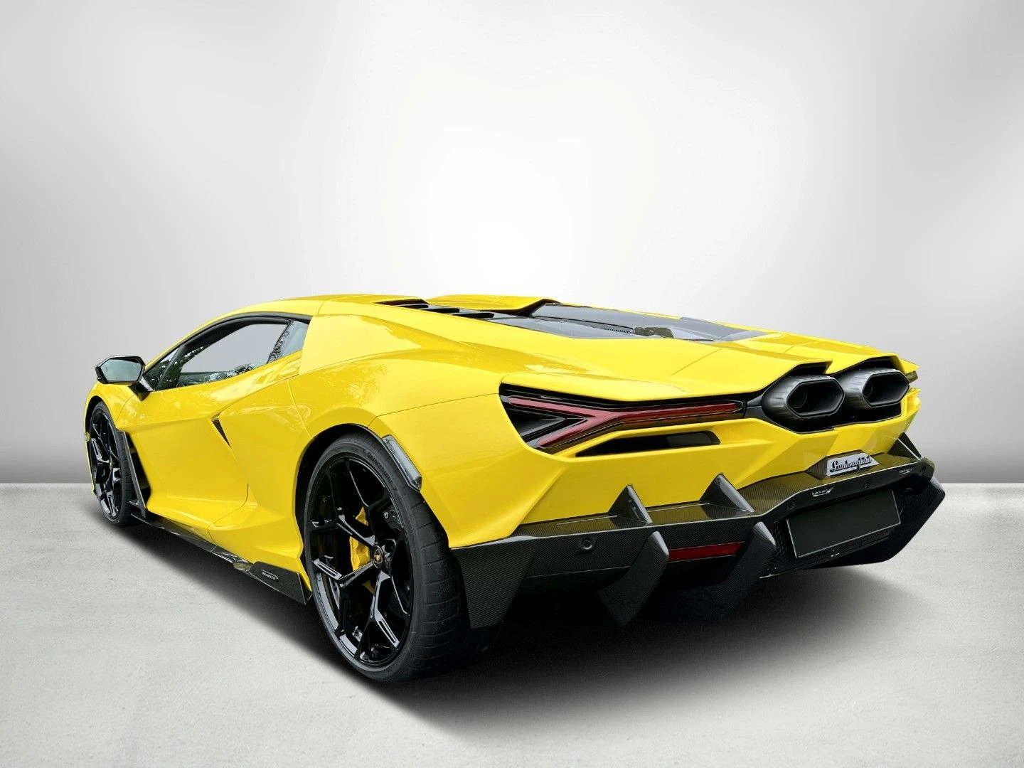 Lamborghini Revuelto 6.5L V12 - изображение 5