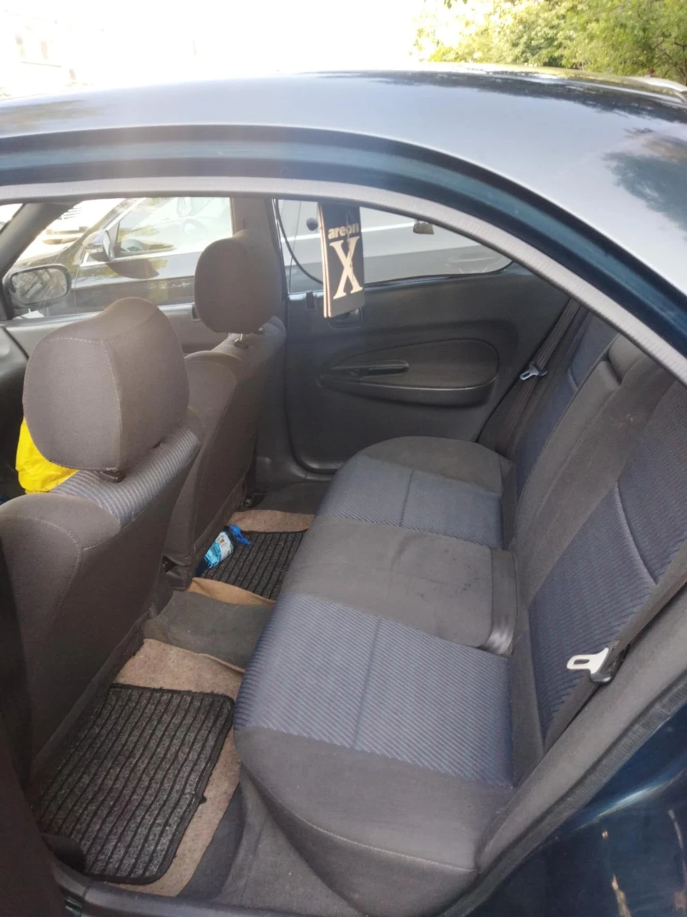 Mazda 323  - изображение 6