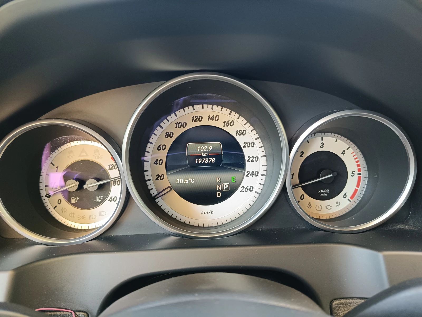 Mercedes-Benz E 350 Coupe CDI  BlueTEC 9G-Tronic AMG Пакет - изображение 10