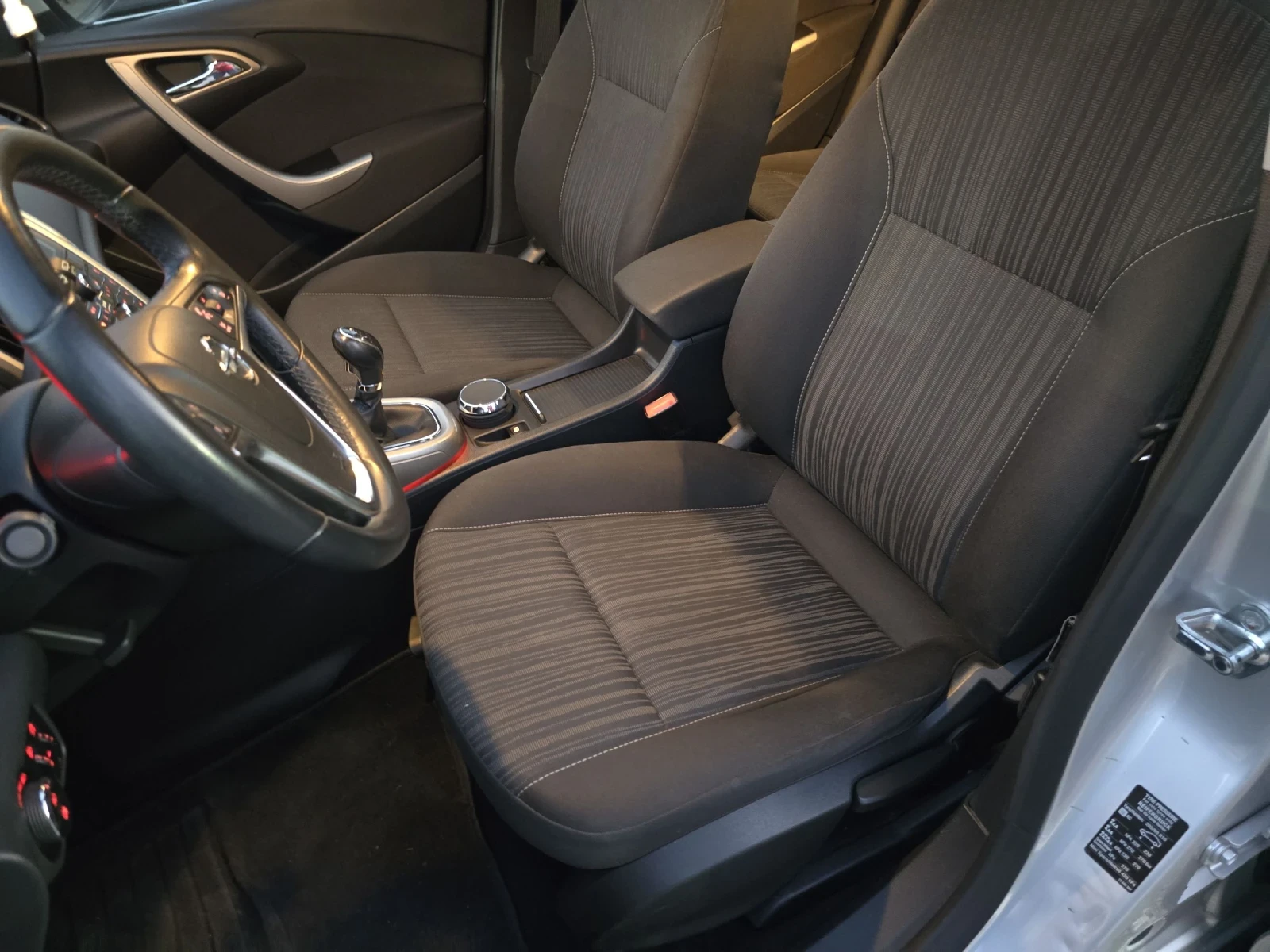 Opel Astra 1.4 TURBO  | Mobile.bg   13