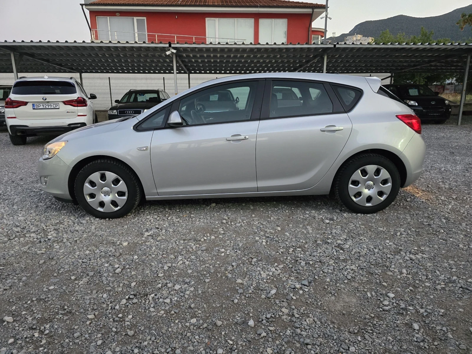 Opel Astra 1.4 TURBO  - изображение 6