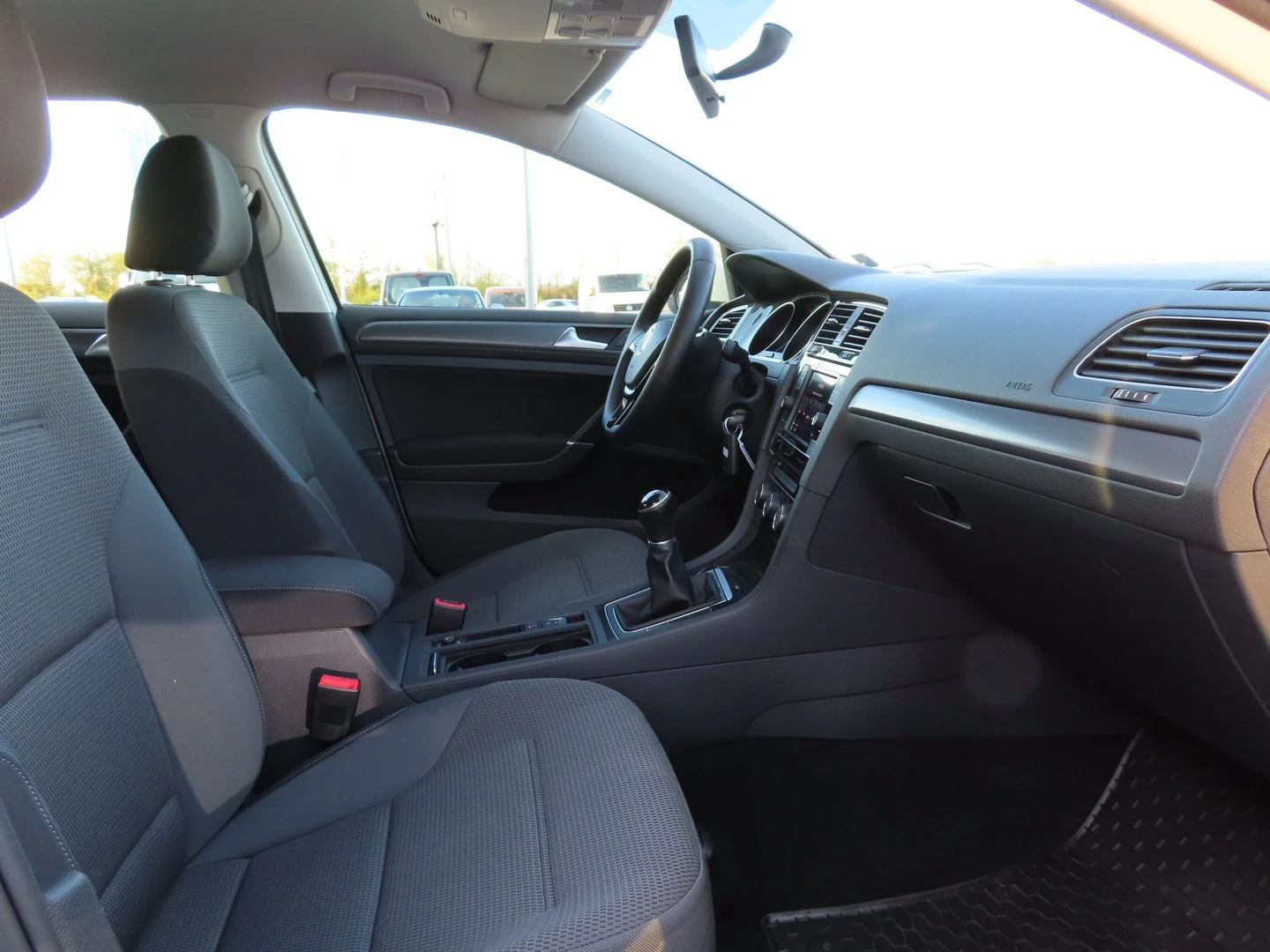 VW Golf Variant Comfortline 1.5TSI EVO BMT - изображение 6