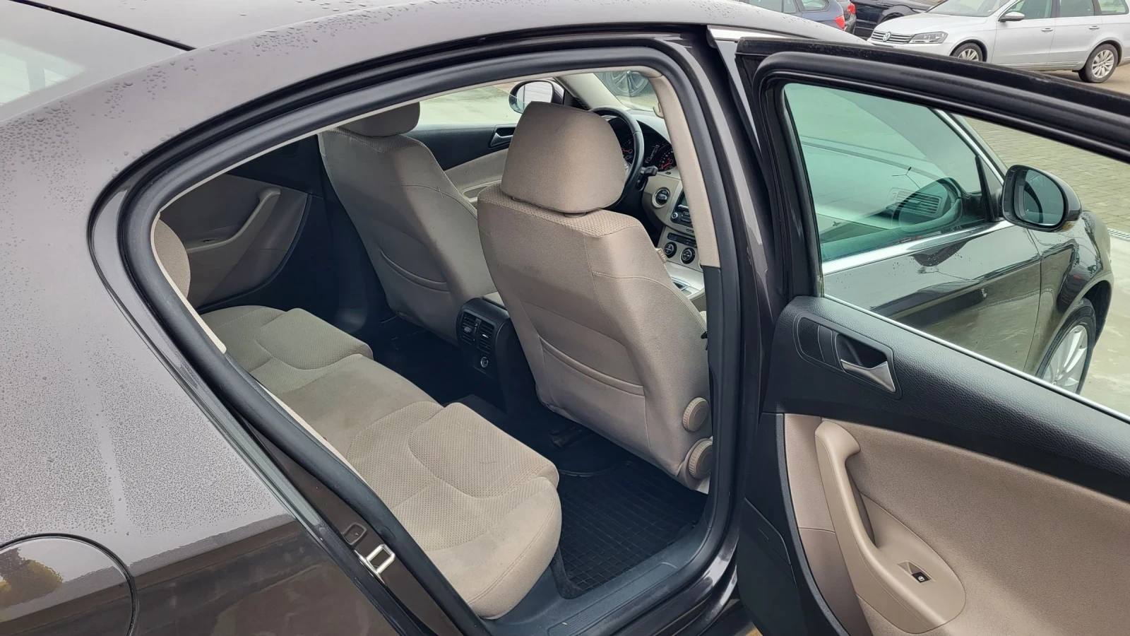 VW Passat 2.0TDI-140 6 SK* CR - изображение 8