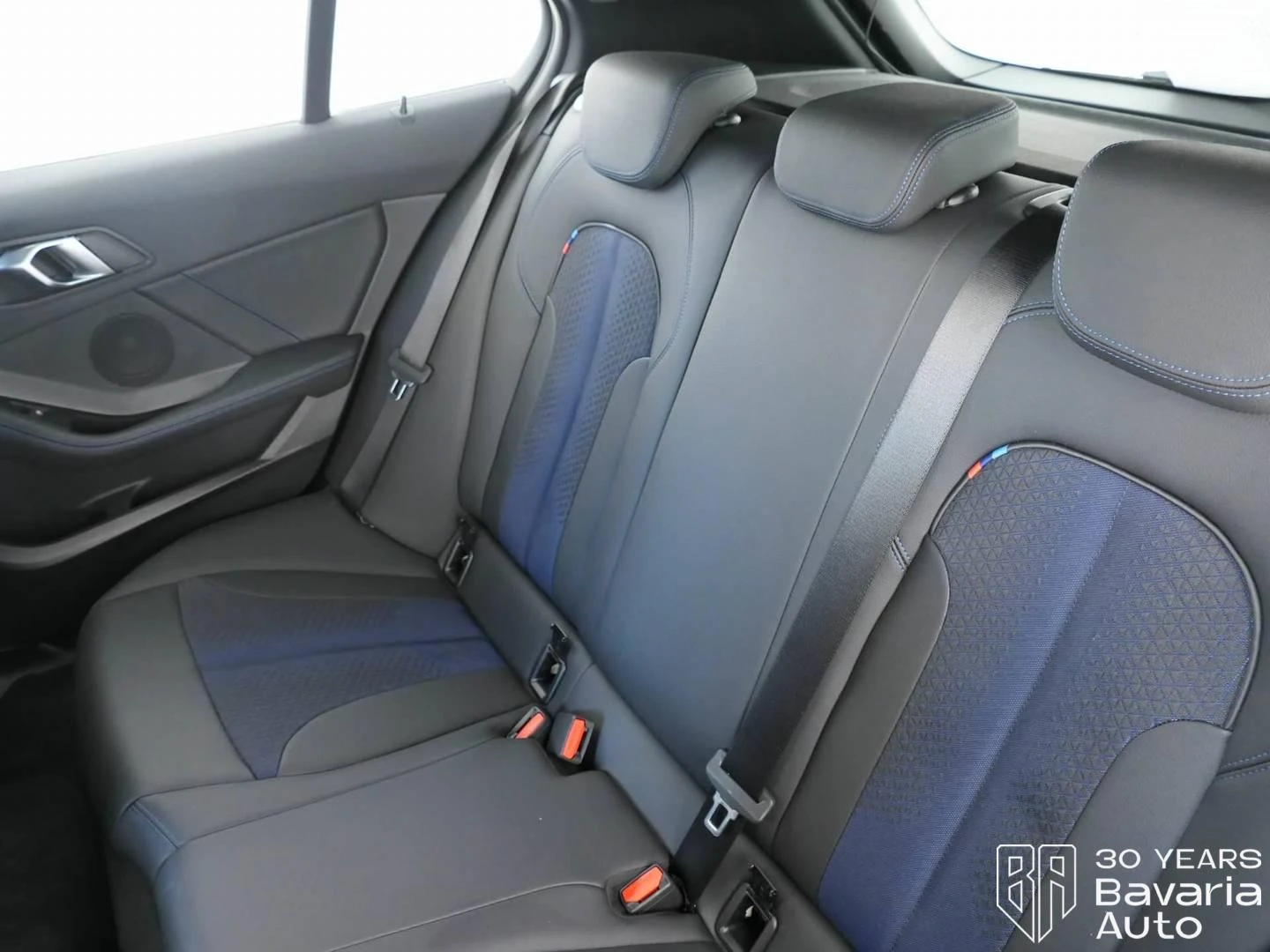 BMW 118 i Steptronic M Sport Paket  - изображение 8