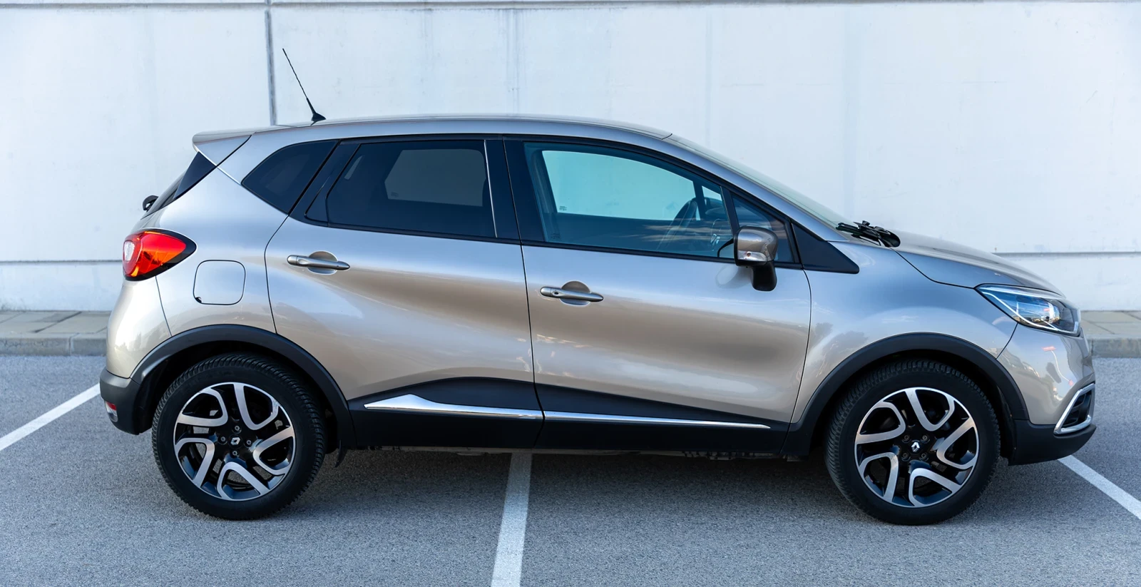 Renault Captur 1.5 DCI - изображение 4