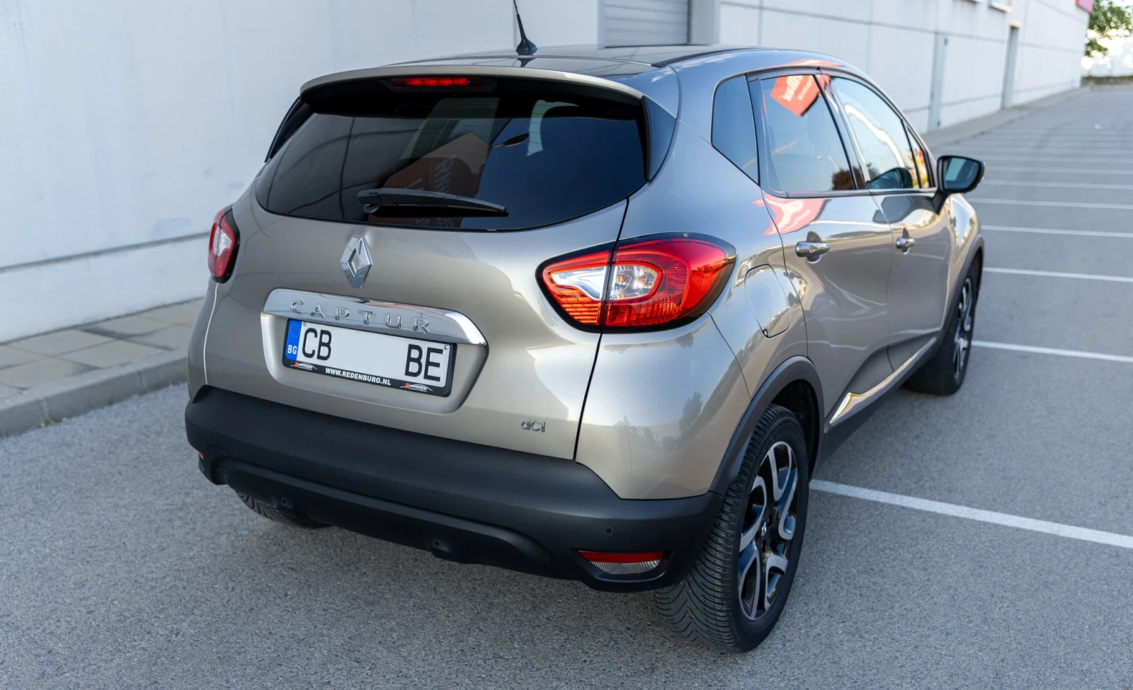 Renault Captur 1.5 DCI - изображение 7