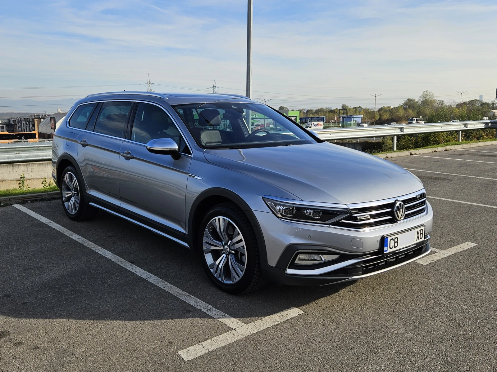 VW Alltrack 2.0 BI-TDI(240hp), full extras , снимка 7 - Автомобили и джипове - 53732301