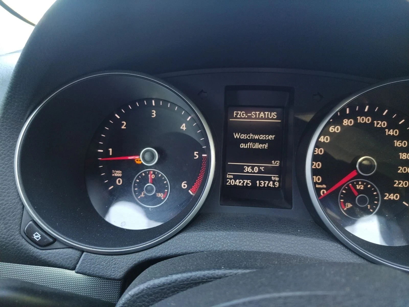 VW Golf, снимка 14 - Автомобили и джипове - 53844113