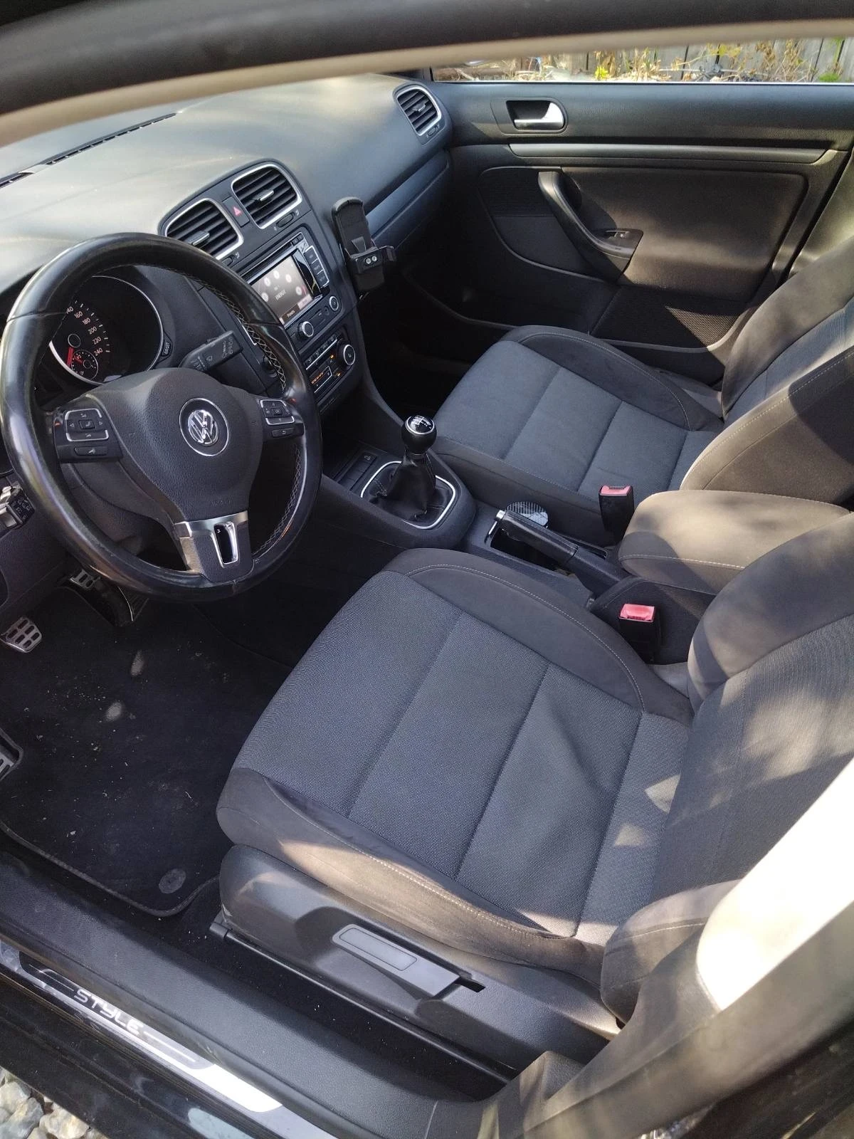 VW Golf, снимка 7 - Автомобили и джипове - 53844113