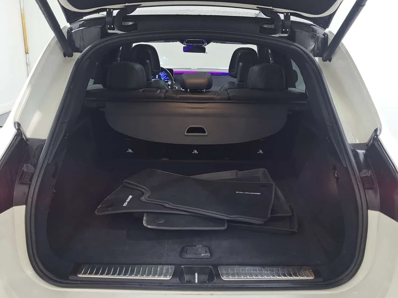 Mercedes-Benz EQS  450 | SUV | 4Matic | ДВА КЛЮЧА | DISTRONIC, снимка 14 - Автомобили и джипове - 53894187