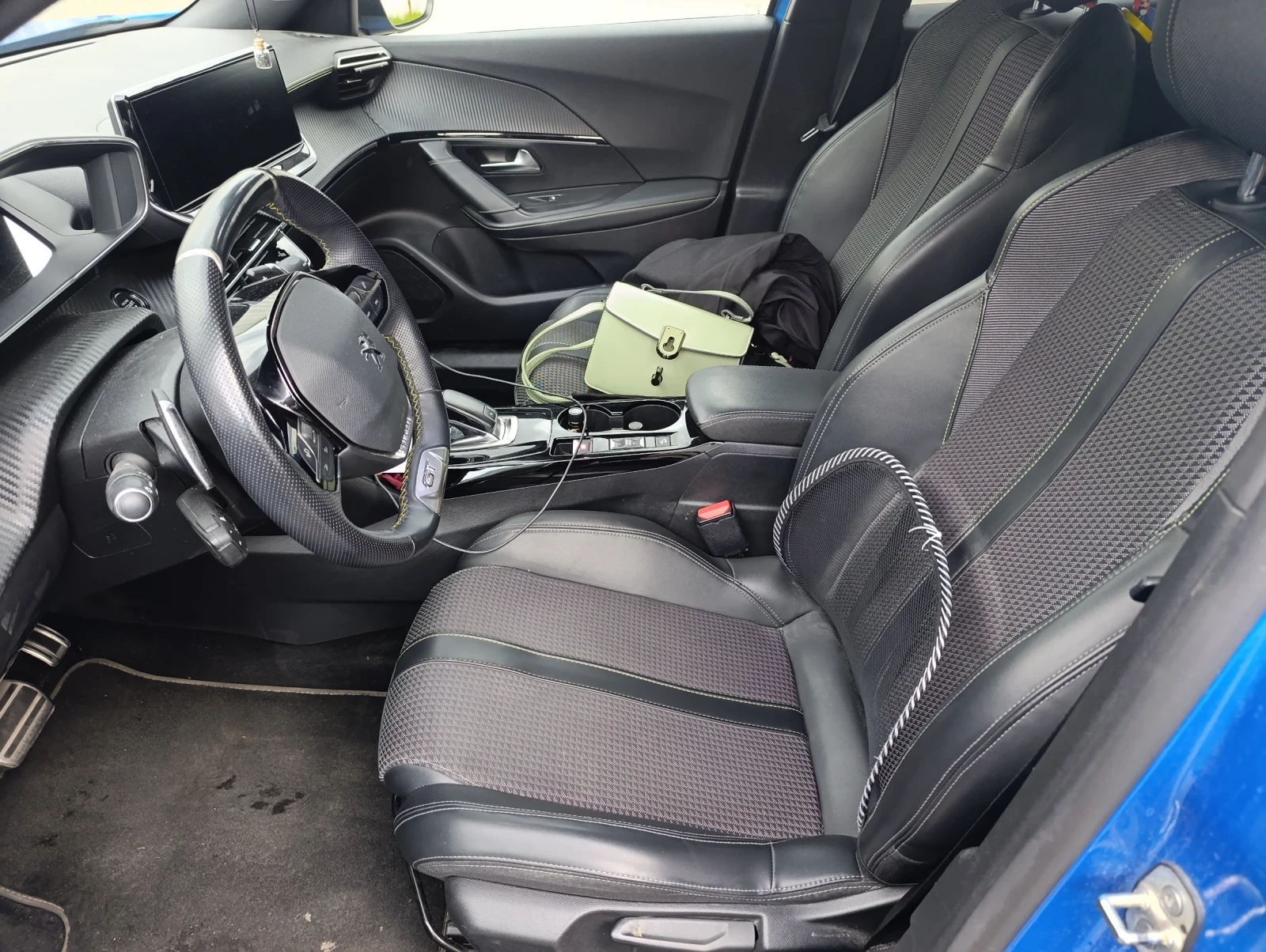 Peugeot 2008 1.5 BlueHDI, снимка 7 - Автомобили и джипове - 54240500