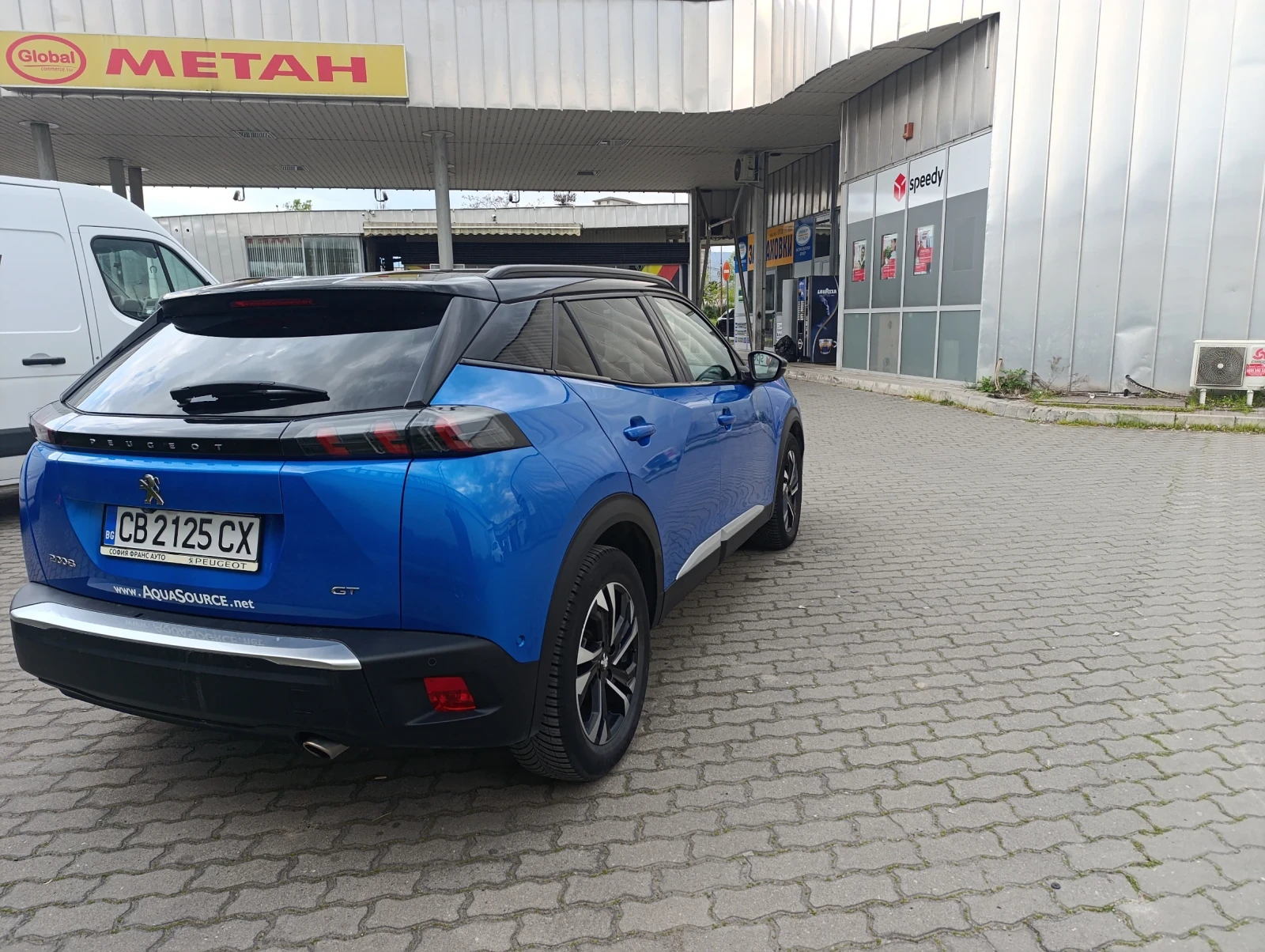 Peugeot 2008 1.5 BlueHDI, снимка 4 - Автомобили и джипове - 54240500