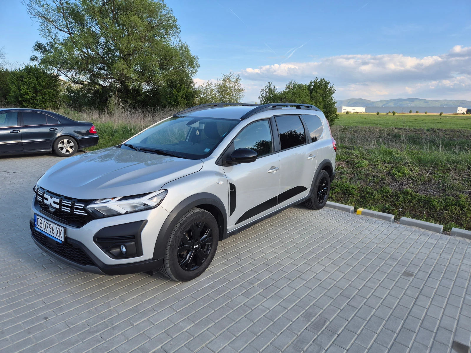 Dacia Jogger, снимка 3 - Автомобили и джипове - 54347720