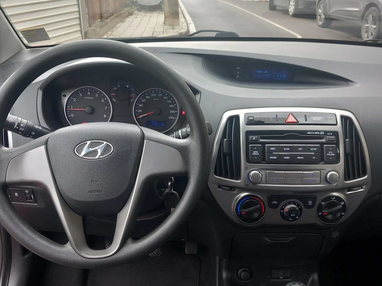 Hyundai I20 1.2i 16v Euro5, снимка 16 - Автомобили и джипове - 54482876