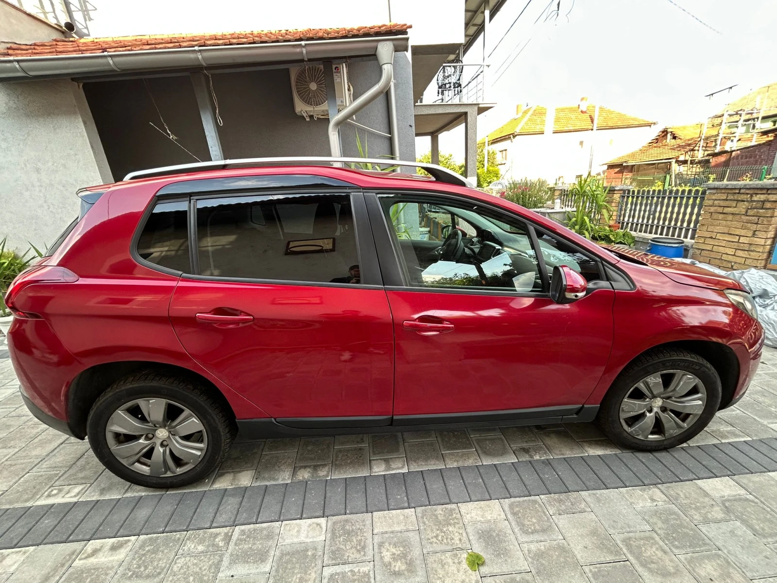 Peugeot 2008 1.6 BlueHDi, снимка 2 - Автомобили и джипове - 55544521