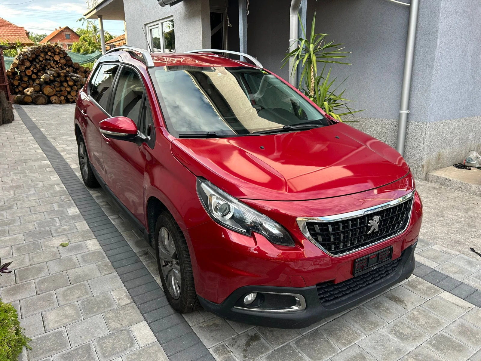 Peugeot 2008 1.6 BlueHDi, снимка 15 - Автомобили и джипове - 55544521