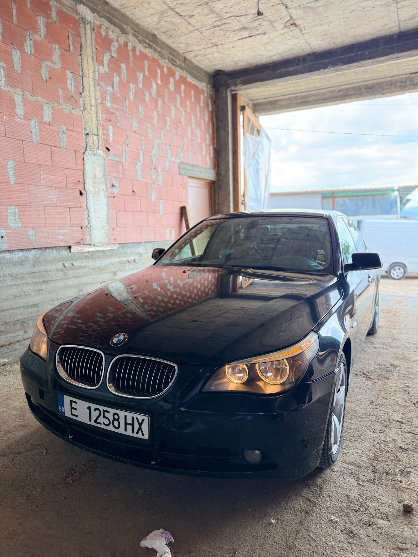 BMW 530