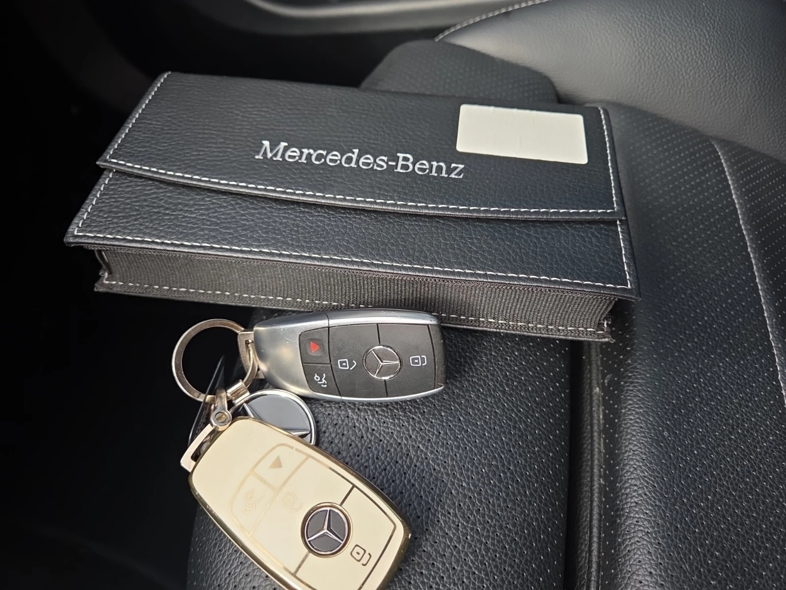 Mercedes-Benz C 300 * FACELIFT * 2 КЛЮЧА * ПОДГРЕВ * , снимка 8 - Автомобили и джипове - 56115174