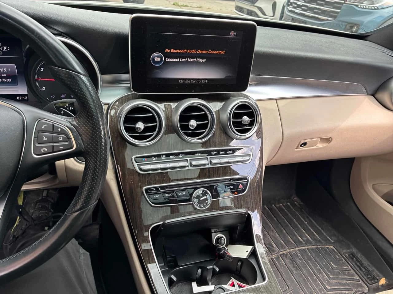 Mercedes-Benz C 300 * CARFAX * ЦЕНА ДО БГ, снимка 8 - Автомобили и джипове - 56214225
