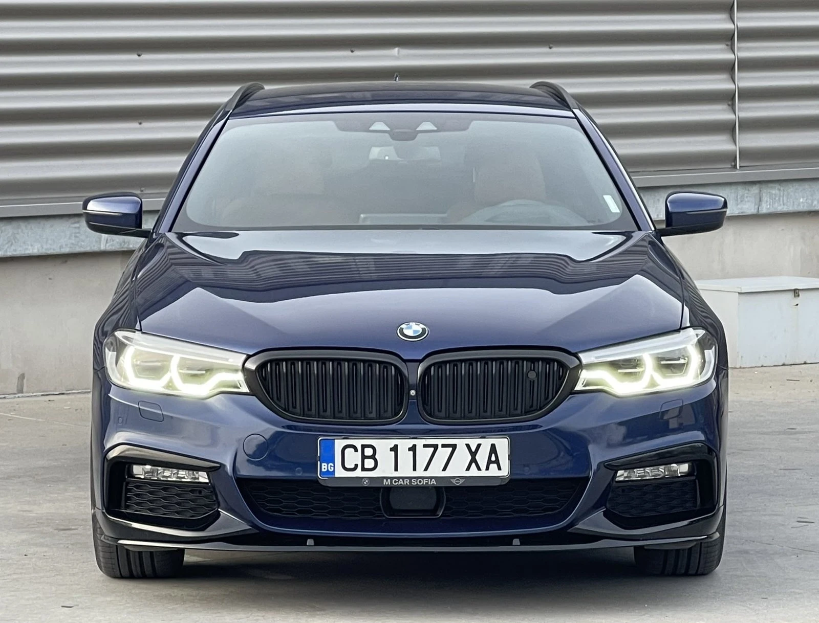 BMW 520 M x drive, снимка 7 - Автомобили и джипове - 56467810
