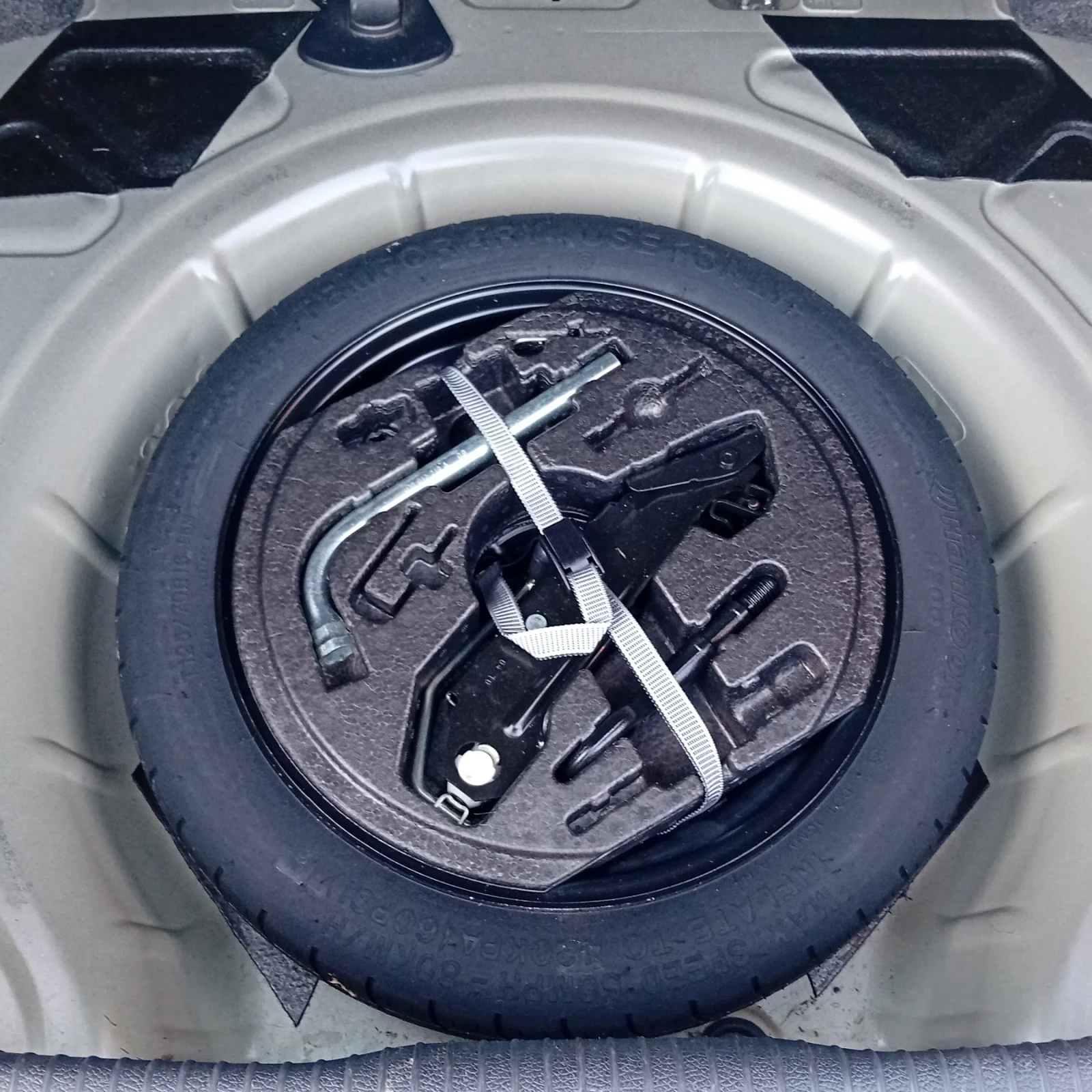 VW Golf 1.6TDI 90коня , снимка 15 - Автомобили и джипове - 56645198