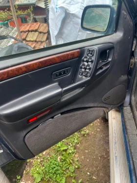 Jeep Grand cherokee 5.2 бензин, снимка 15