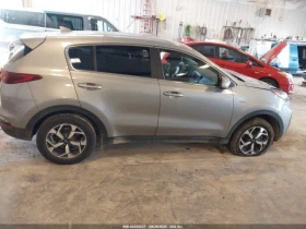 Kia Sportage LX AWD ФИКСИРАНА ЦЕНА ДО БЪЛГАРИЯ! - 23000 лв. / 11759.71 € - 71807175 8