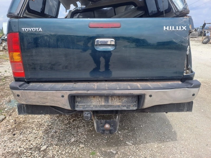 Toyota Hilux 3.0D4D, снимка 8 - Автомобили и джипове - 46560692