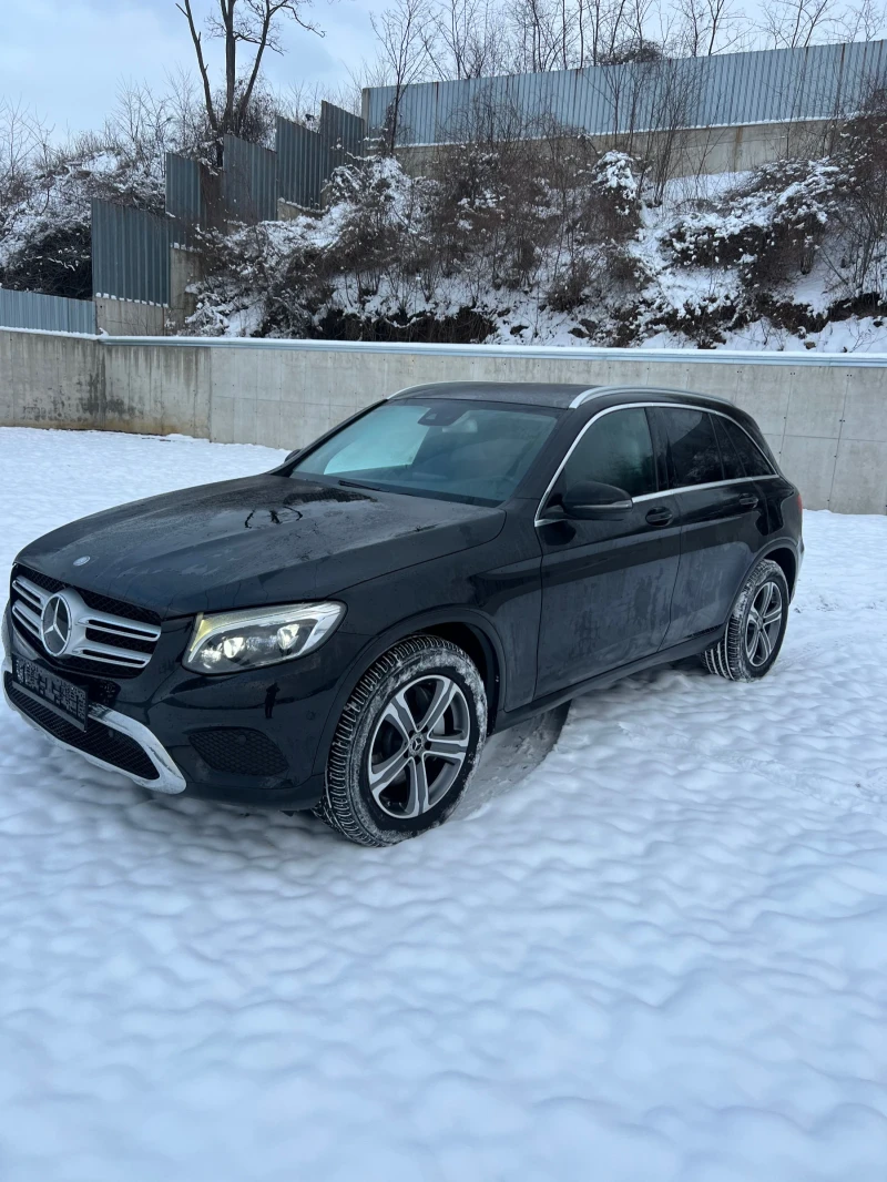 Mercedes-Benz GLC 220 Топ Топ Топ Състояние , снимка 3 - Автомобили и джипове - 48680288