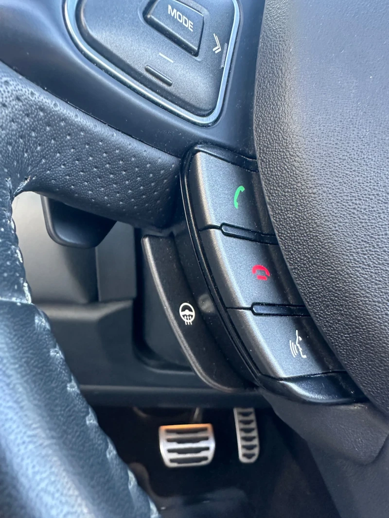 Land Rover Evoque Cabriolet, снимка 12 - Автомобили и джипове - 52627570