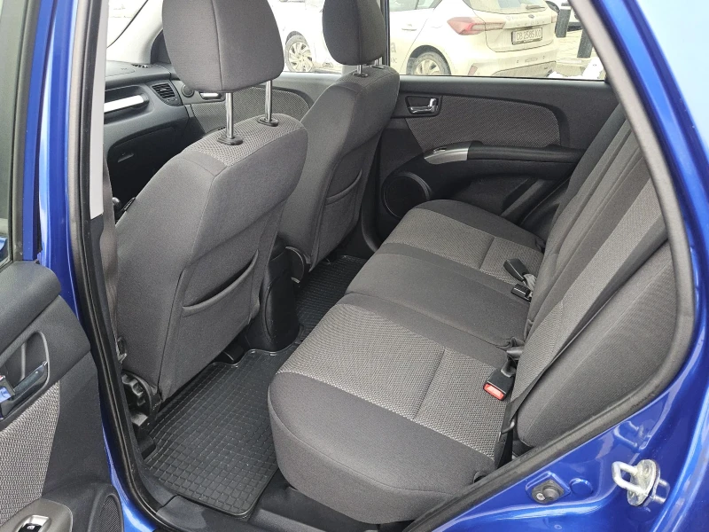 Kia Sportage 2.0i---140кс., снимка 10 - Автомобили и джипове - 53087553