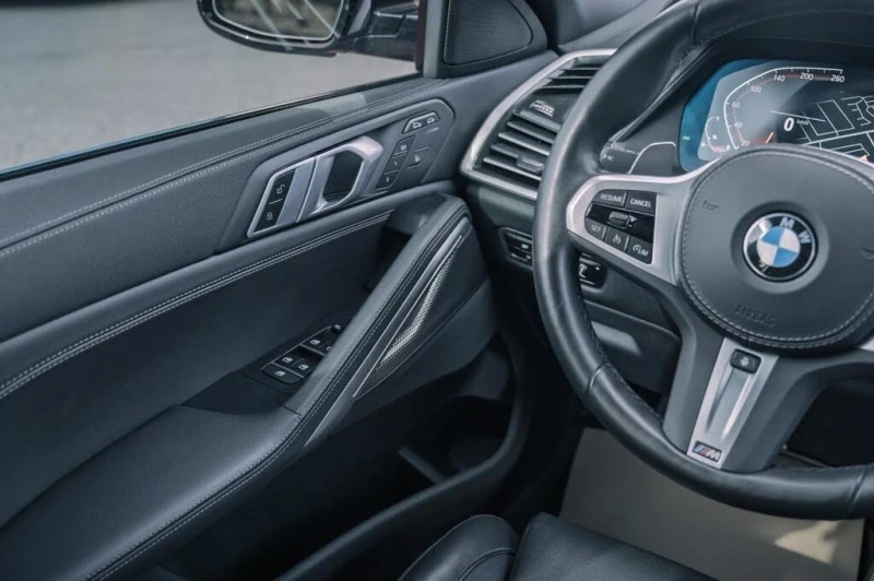 BMW X6 xDrive40i * HUD * АвтоКредит* (ЦЕНА ДО БГ), снимка 15 - Автомобили и джипове - 53246202
