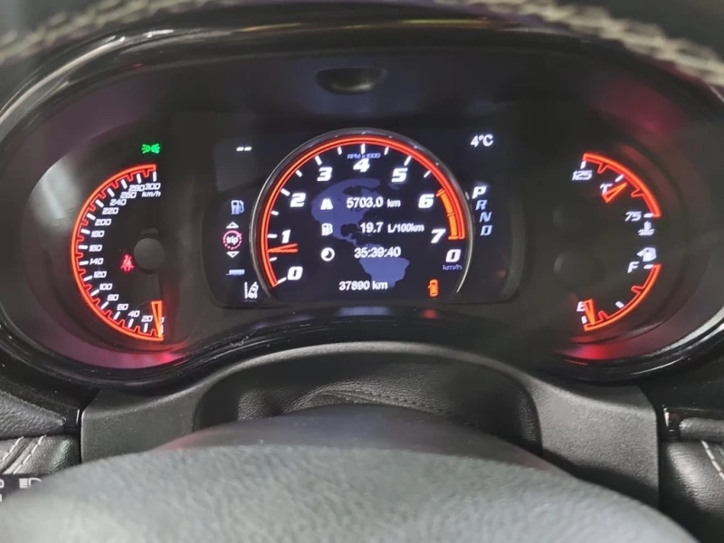 Dodge Durango * SRT 392 PLUS * CARFAX * Без забележки * , снимка 8 - Автомобили и джипове - 53419187