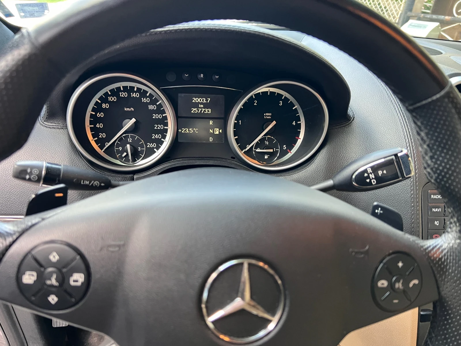 Mercedes-Benz GL 350 Facelift / OFF-Road / Панорама / 7-местен - изображение 9
