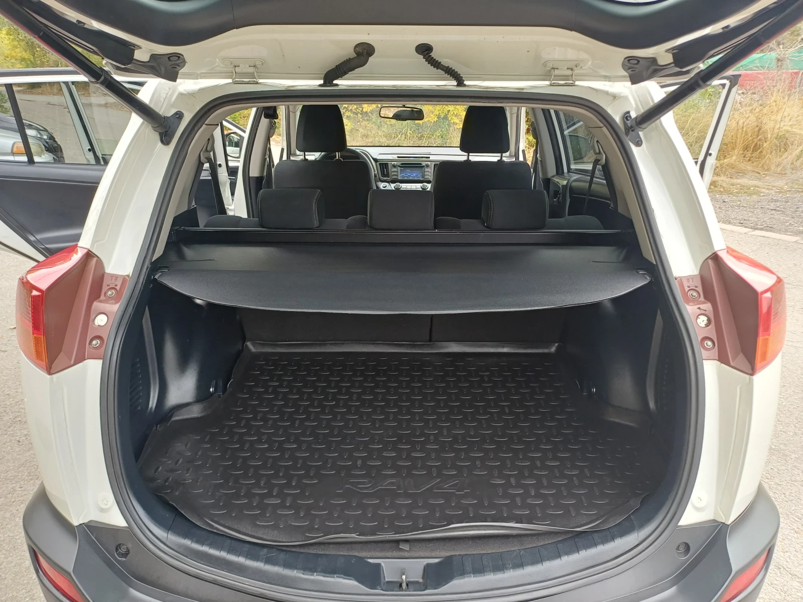 Toyota Rav4 2.0D4D AWD WHITE EDITION | Mobile.bg   12