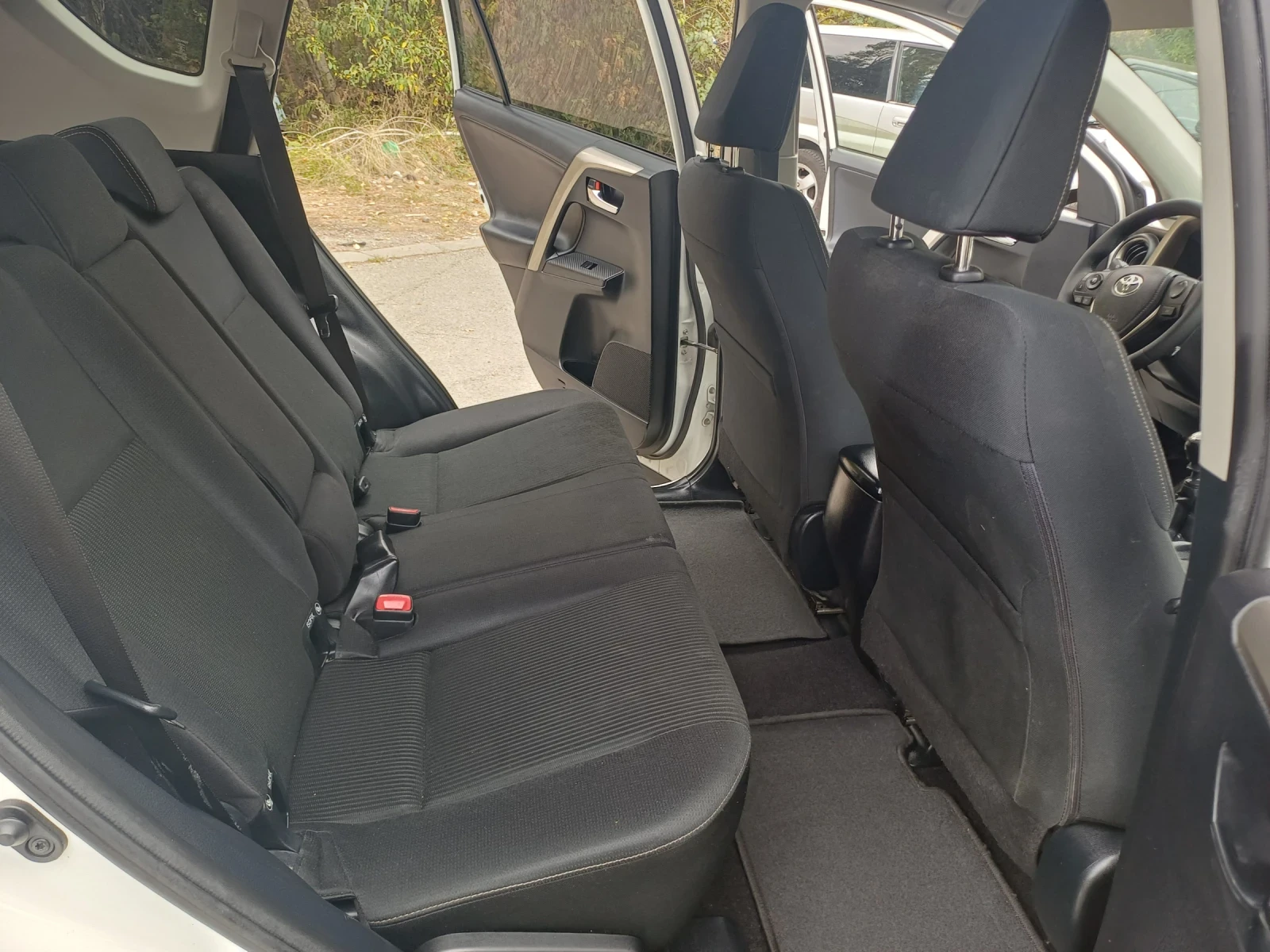 Toyota Rav4 2.0D4D AWD WHITE EDITION | Mobile.bg   13