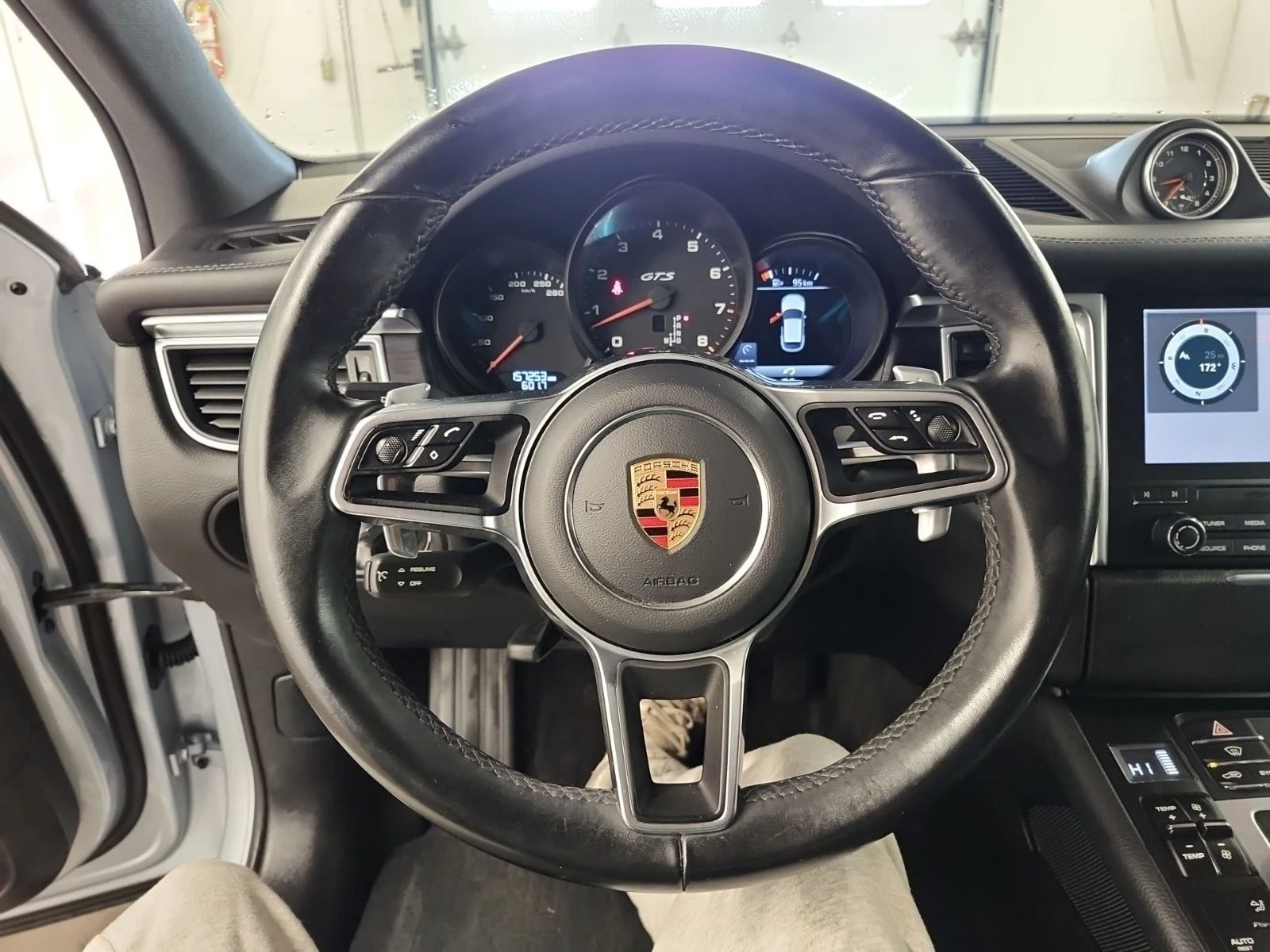 Porsche Macan GTS* Камера* Пано* Подгрев* Обдух - изображение 10