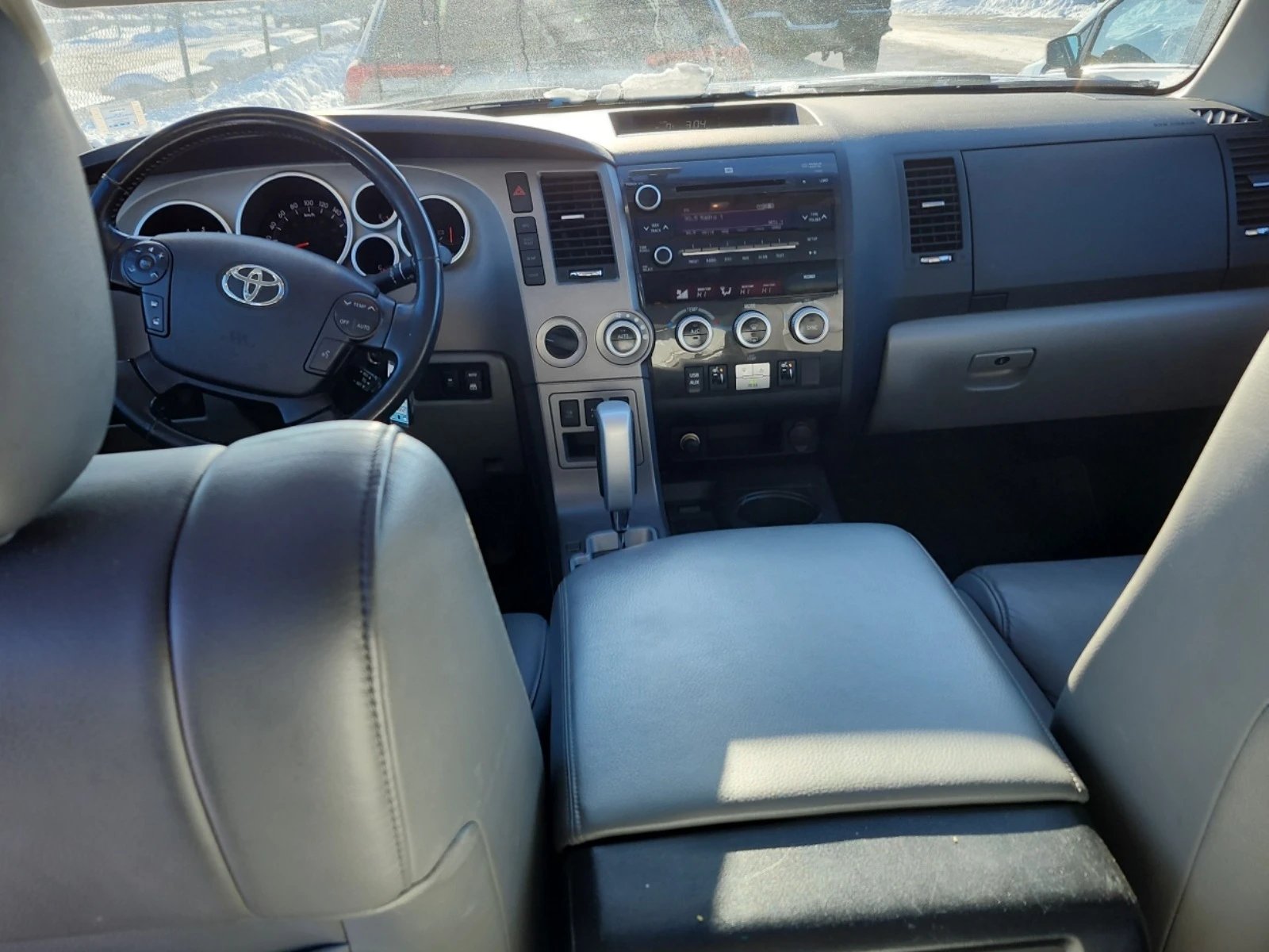 Toyota Sequoia LIMITED * * CARFAX * * АВТО КРЕДИТ * *  - изображение 7