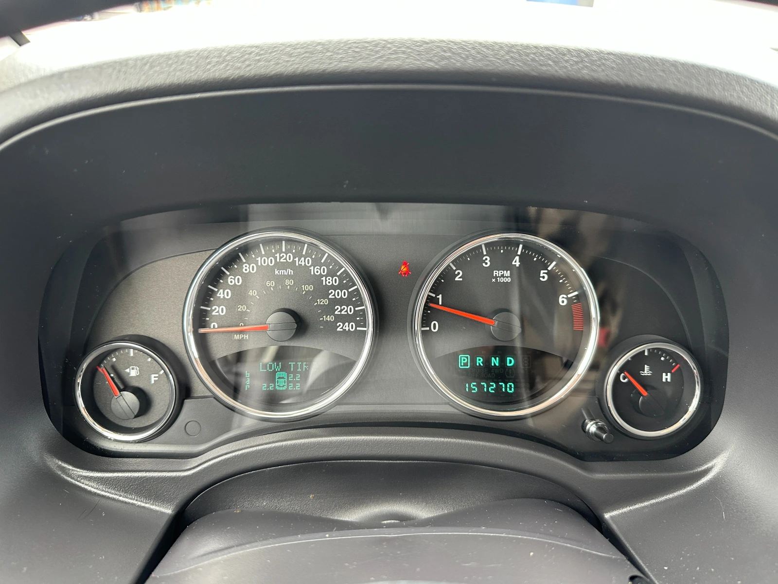 Jeep Compass Автоматик/Бензин/Швейцария, снимка 14 - Автомобили и джипове - 54289864