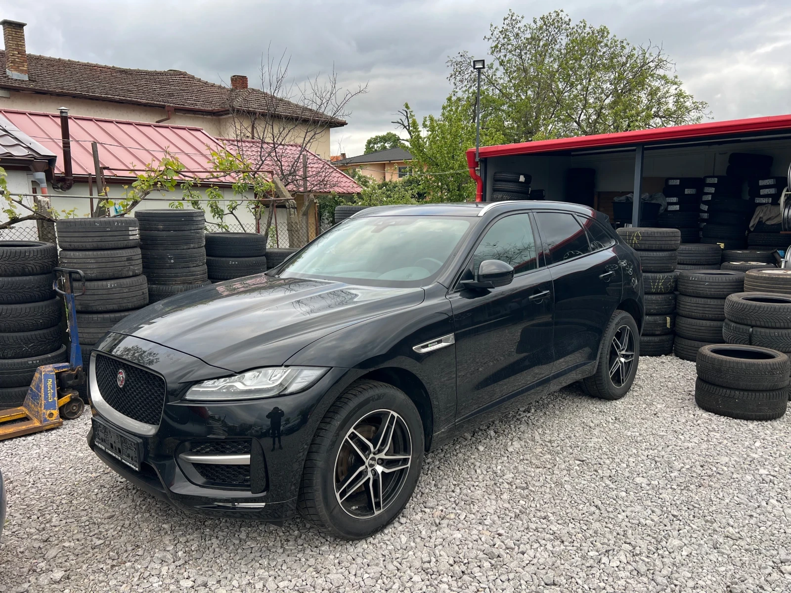 Jaguar F-PACE 2.0 180 евро 6 проблем в мотора нов внос австрия