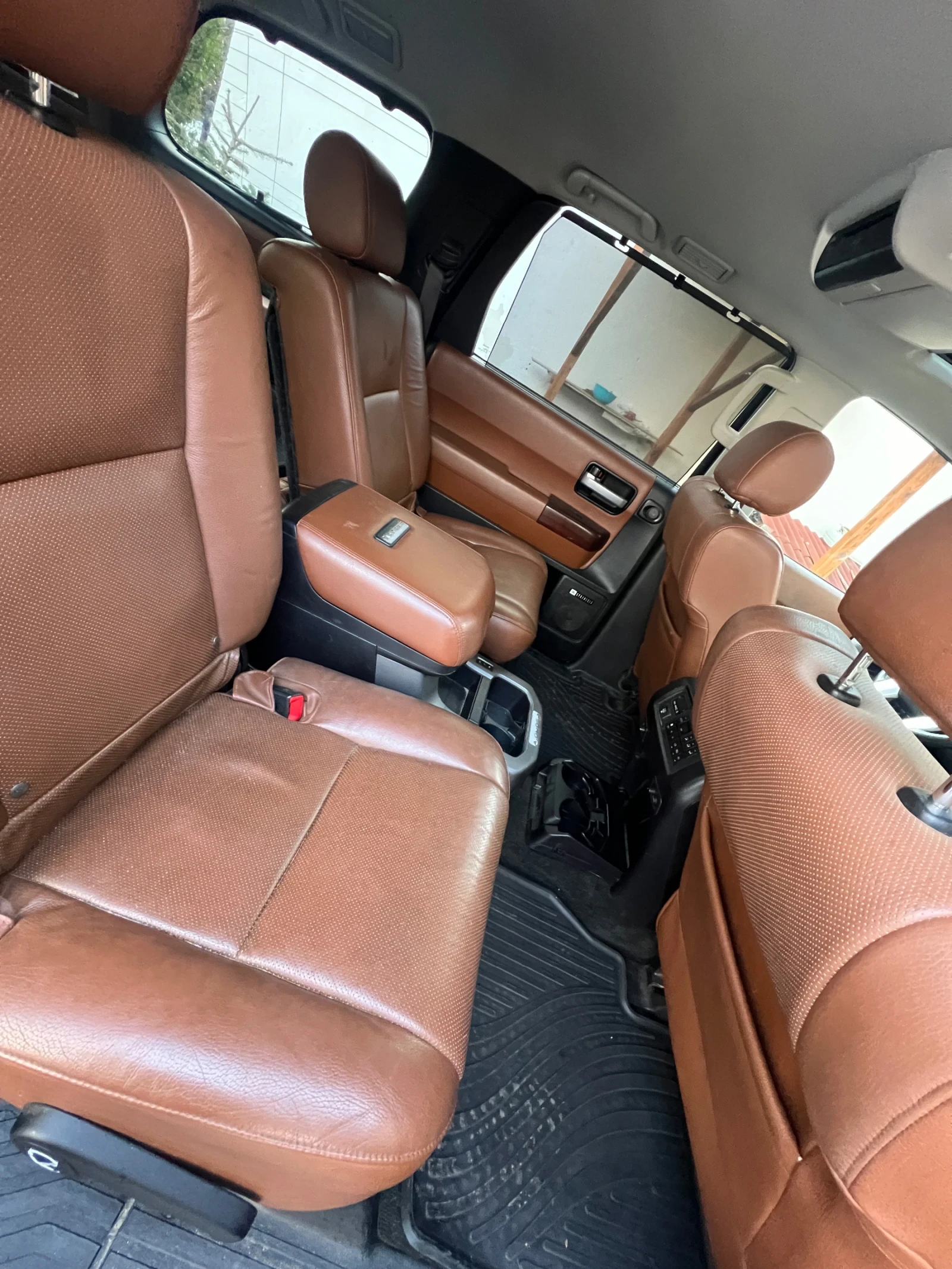 Toyota Sequoia Platinum , снимка 8 - Автомобили и джипове - 55823971