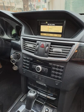 Mercedes-Benz E 220 CDI, снимка 13