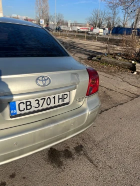 Toyota Avensis седан, снимка 4