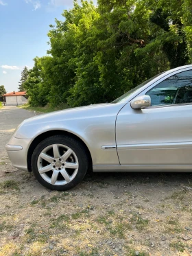 Обява за продажба на Mercedes-Benz E 220 ~8 398 лв. - изображение 8