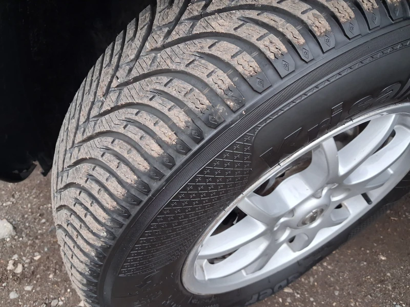 Nissan Qashqai 2.0-141к.с.NAVI ;4х4; АВТОПИЛОТ, снимка 16 - Автомобили и джипове - 52675213