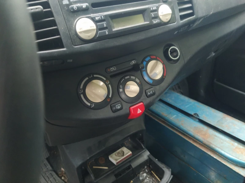 Nissan Micra 1.2 benzin, снимка 5 - Автомобили и джипове - 38854103