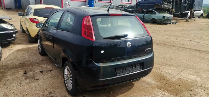 Fiat Punto 1.3, снимка 2 - Автомобили и джипове - 45318504