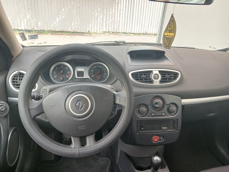 Renault Clio 1.5 Dci, снимка 14 - Автомобили и джипове - 46446355