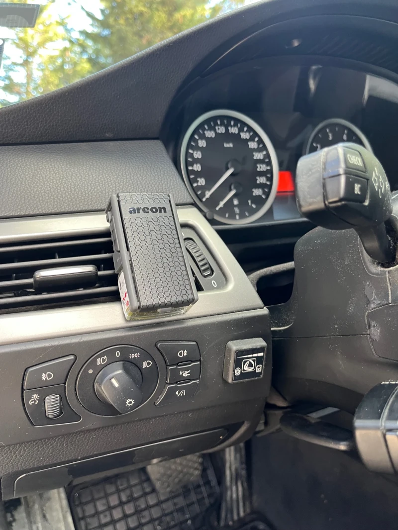 BMW 525 LPG Head up display, Night vision, снимка 8 - Автомобили и джипове - 52383707