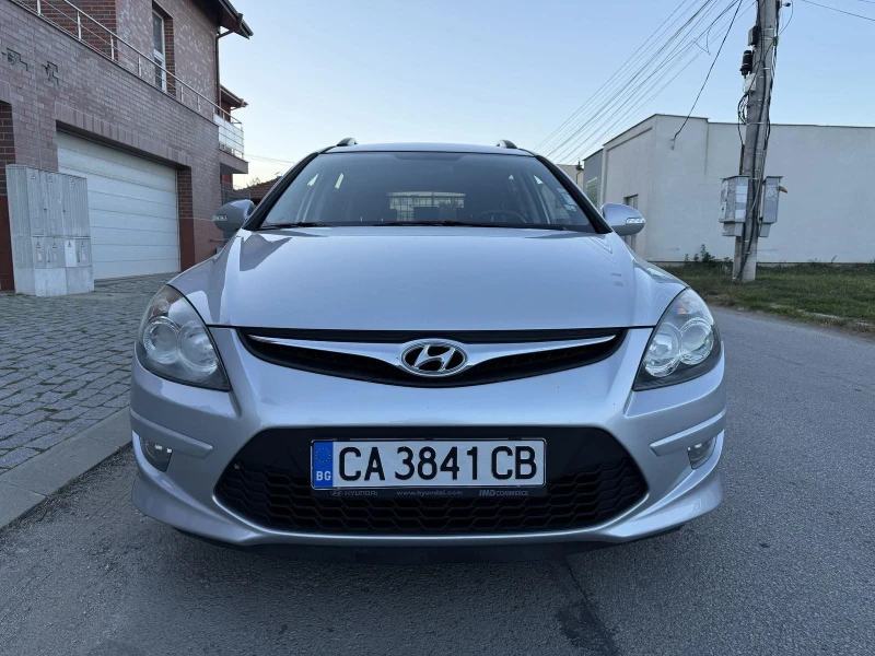 Hyundai I30 1.6 blue drive, снимка 2 - Автомобили и джипове - 48405428